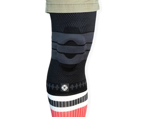Old Bones Therapy Compression Knee Sleeve (Each) (Black) (M)