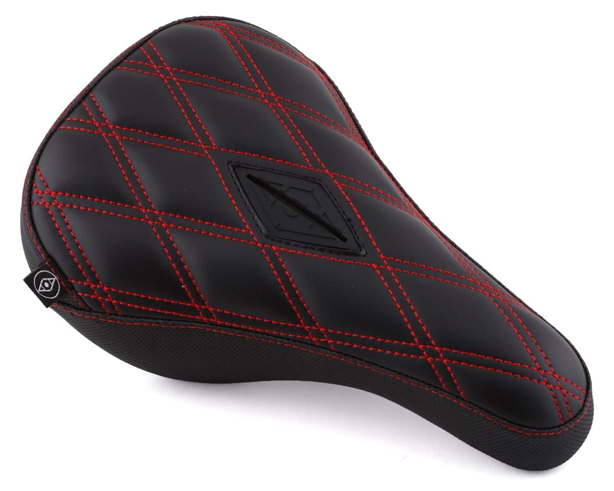 Alienation Gripper Pivotal Seat (Black/Red) - Dan's Comp