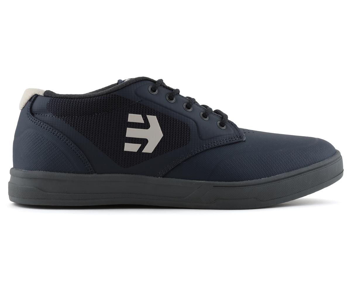 Etnies on sale leather shoes